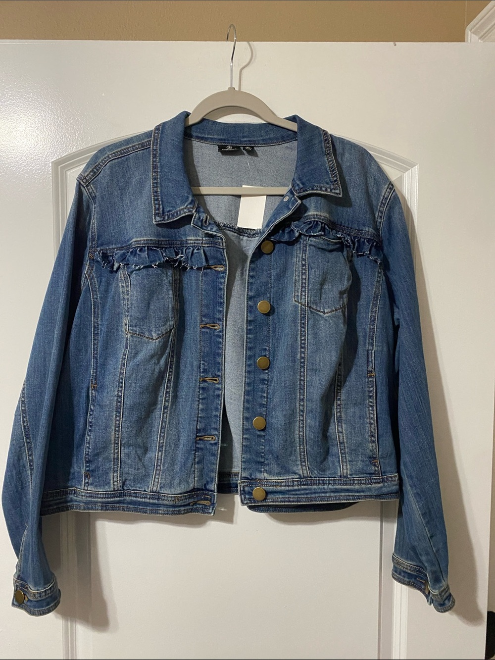Versona Medium Blue Denim Jean Jacket with Frayed Chest Trim